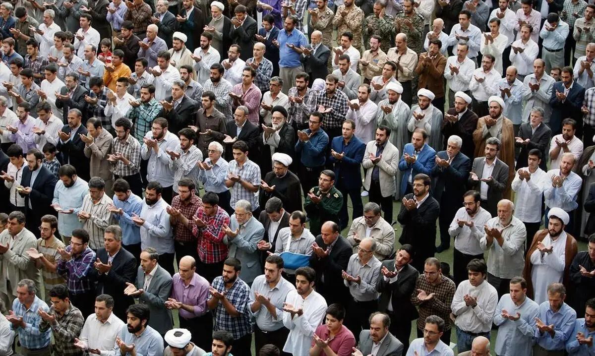 نماز عید فطر چگونه اقامه می‌شود؟
