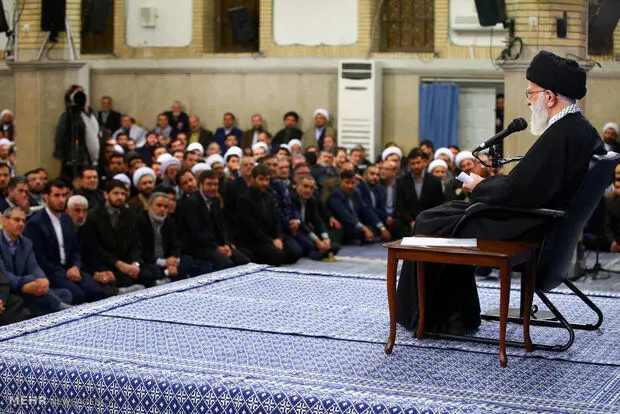 رهبر معظم انقلاب : چرا می‌گویید آشتی ملی؟ مگر مردم با هم قهرند؟