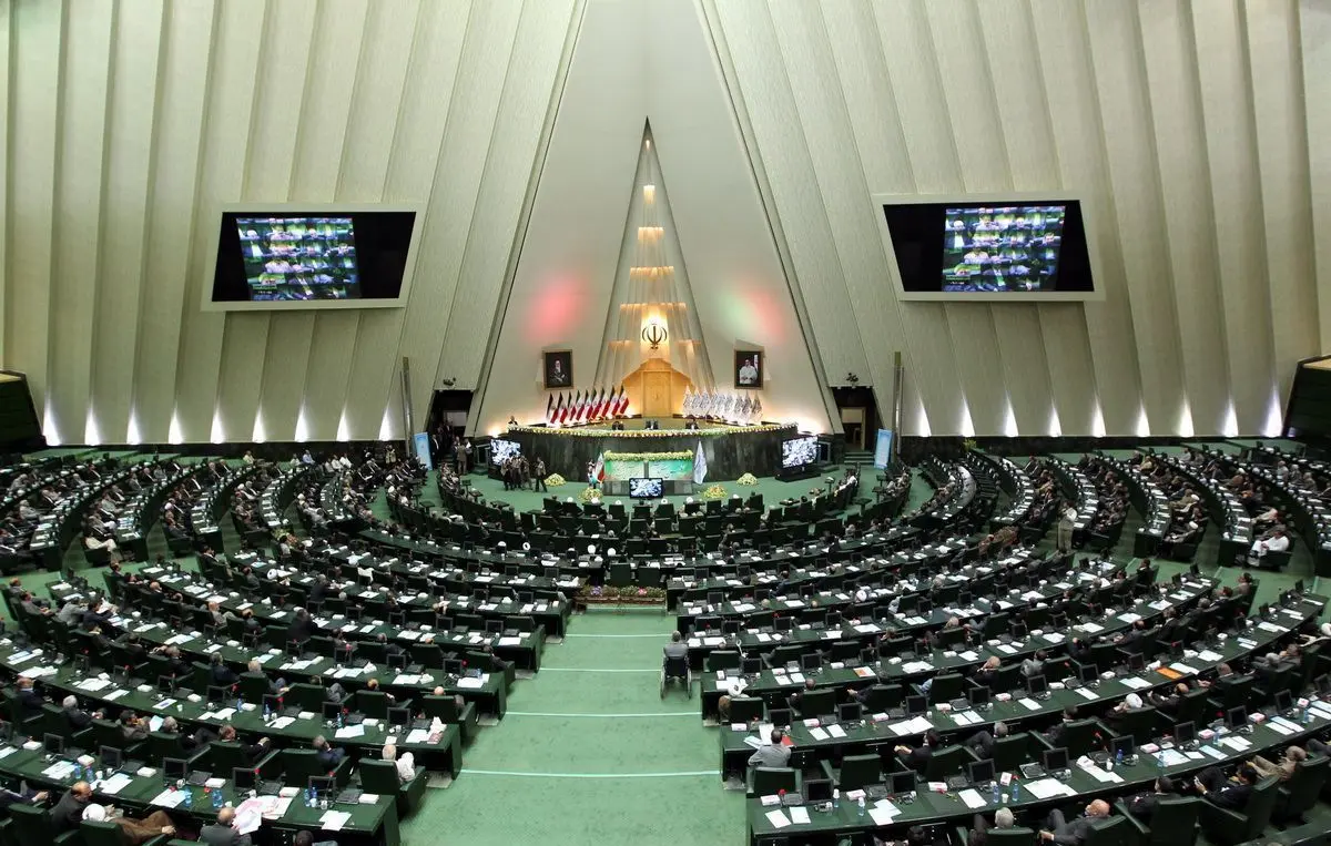 لغو اصل ۸۵ طرح صیانت در صحن مجلس یک رای کم آورد