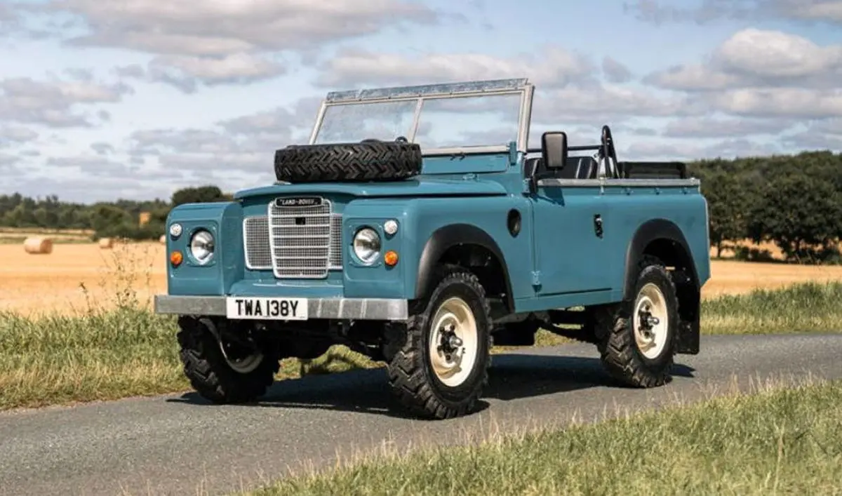 «لندروور وينتيج» جيمزباند به فروش مي‌رسد