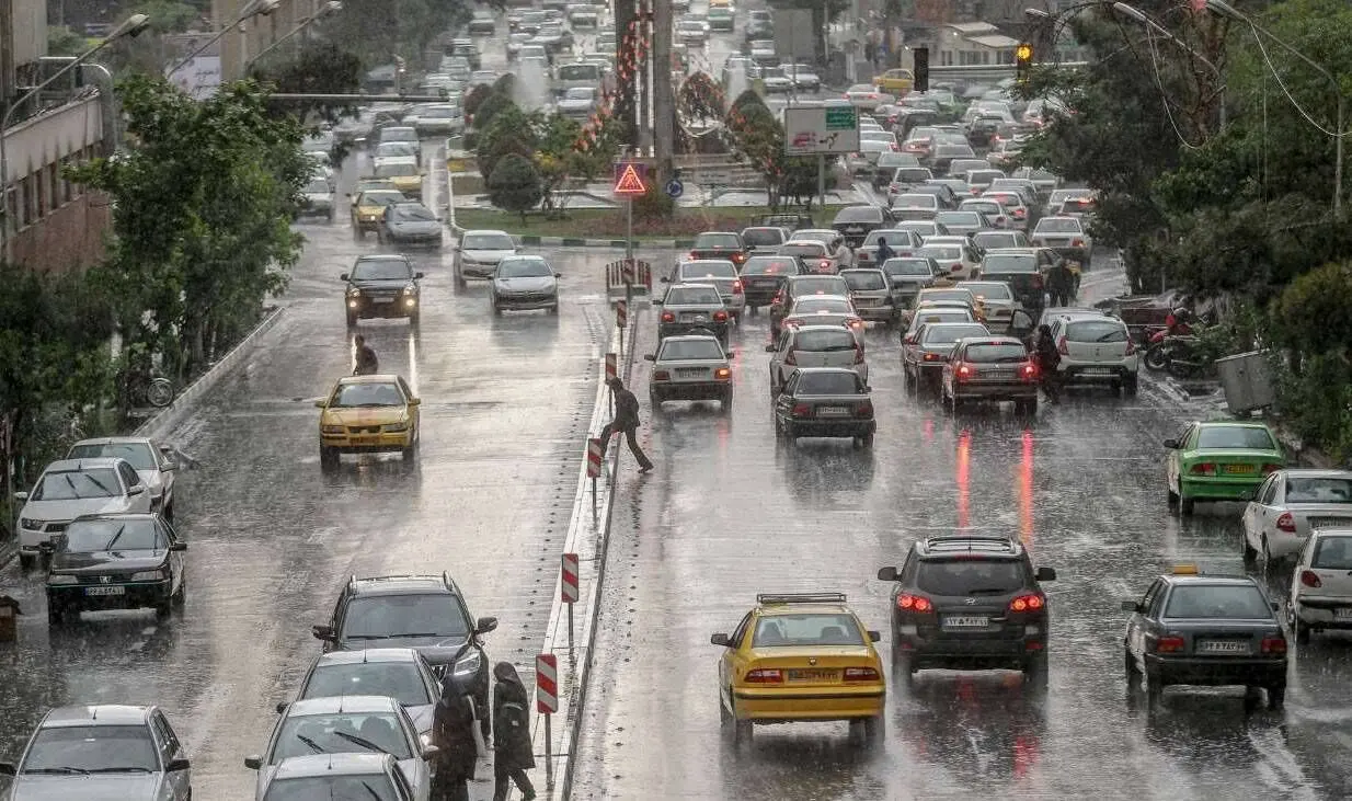 بارش باران، ترافیک تهران را 10 درصد افزایش داد