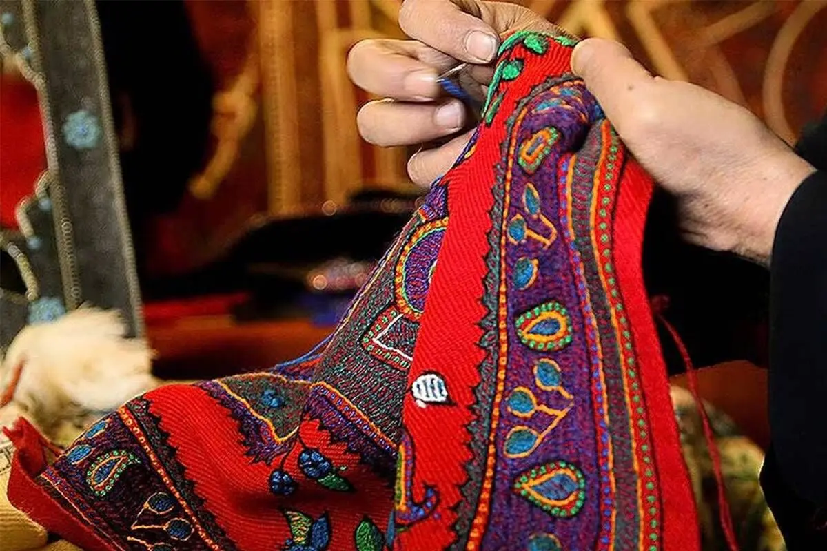 توسعه اماکن عرضه و فروش صنایع‌دستی در ۳۱ استان