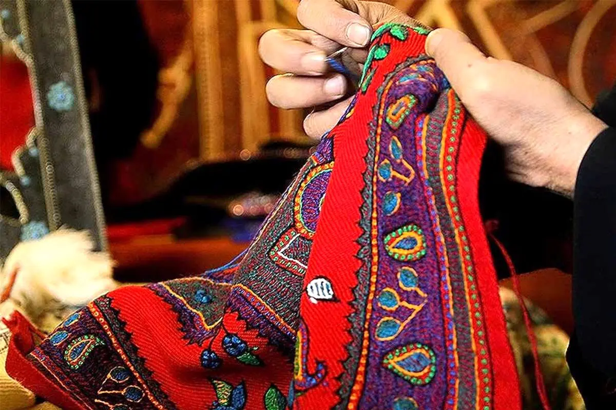 توسعه اماکن عرضه و فروش صنایع‌دستی در ۳۱ استان