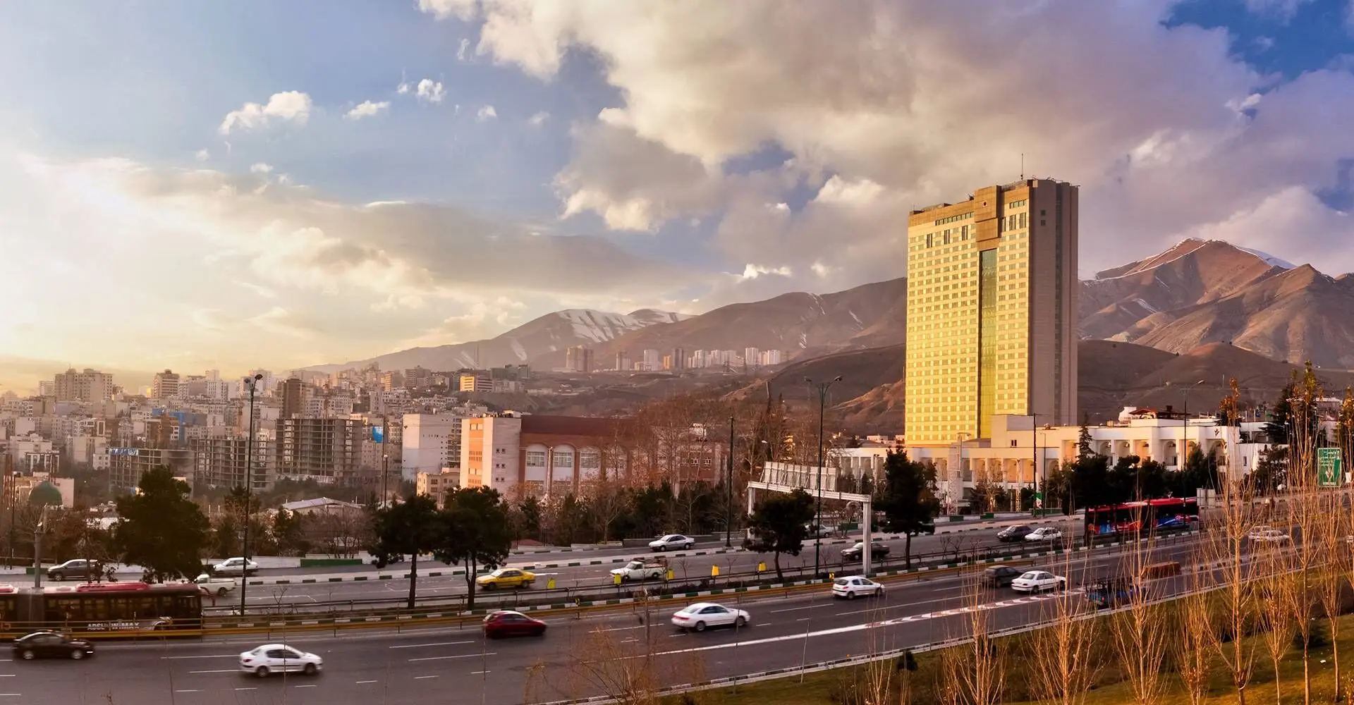 هتل آزادی تهران آیا بهترین هتل تهران است؟
