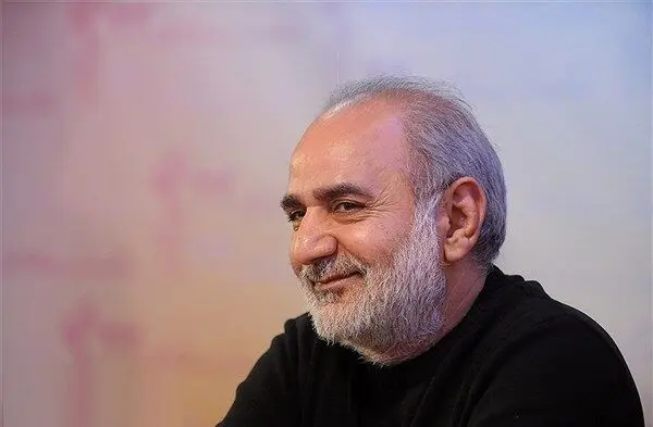 پرویز پرستویی خواننده می شود