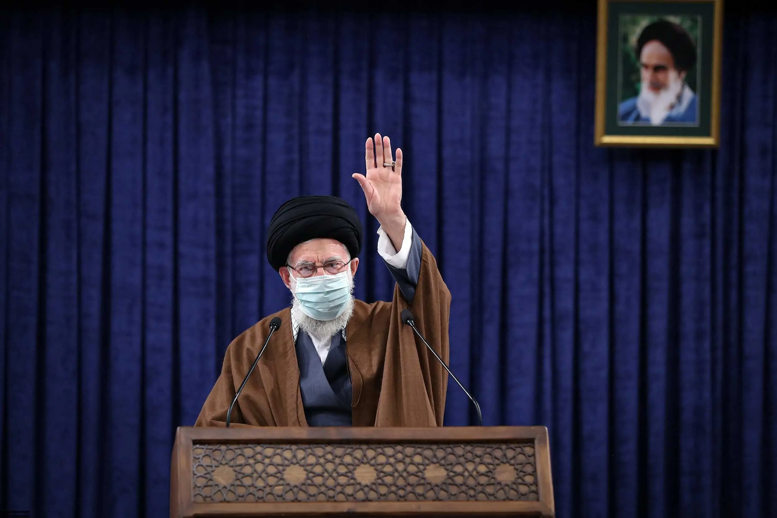 سخنرانی رهبر انقلاب در ارتباط تصویری با مردم آذربایجان شرقی