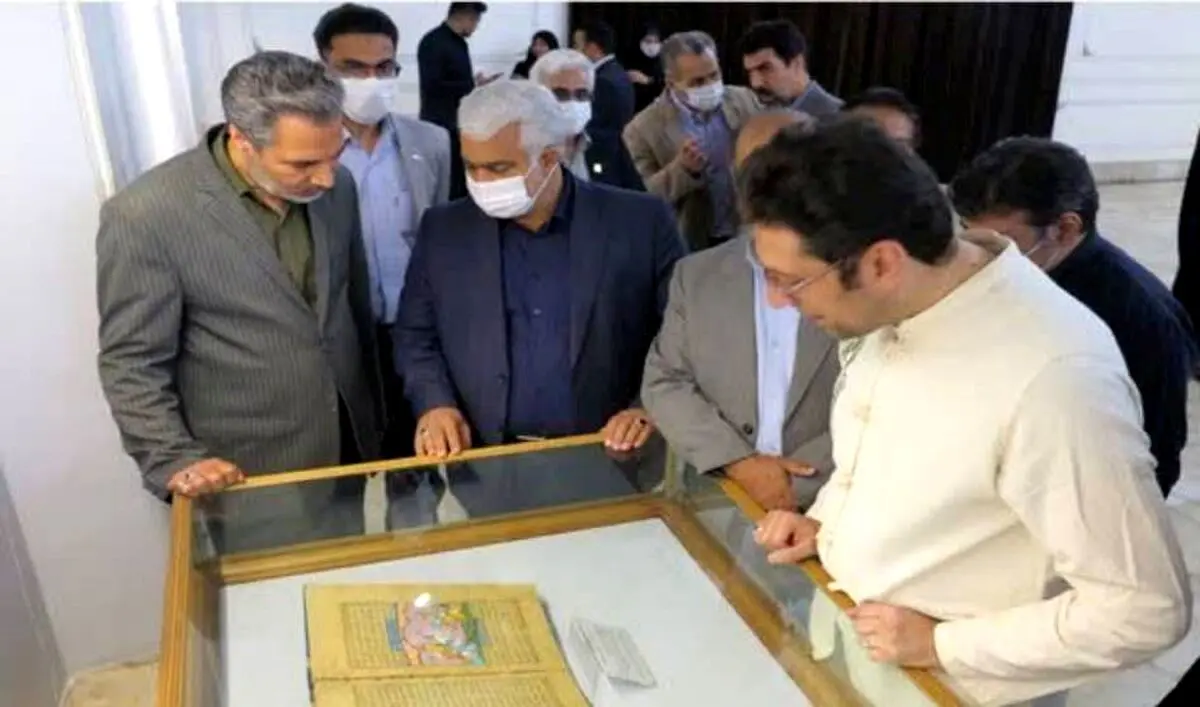 افتتاح نمایشگاه نسخ شاهنامه‌ فردوسی در موزه حرم مطهر رضوی