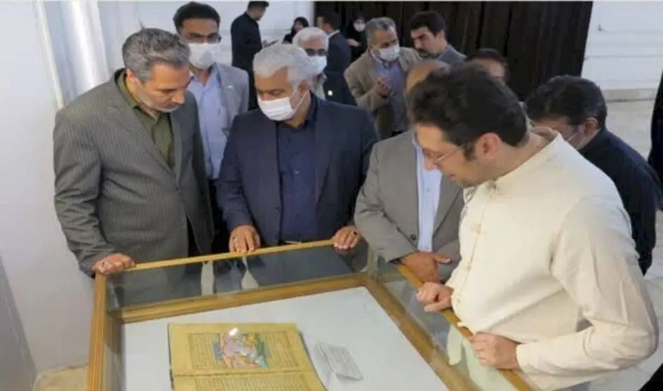 افتتاح نمایشگاه نسخ شاهنامه‌ فردوسی در موزه حرم مطهر رضوی