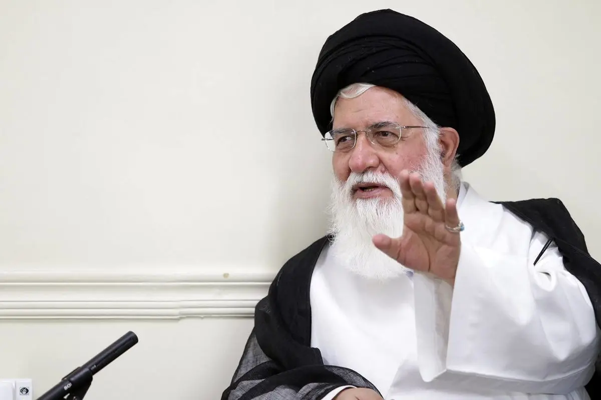 کشور از بی حجابی و بی عفتی رنج می برد