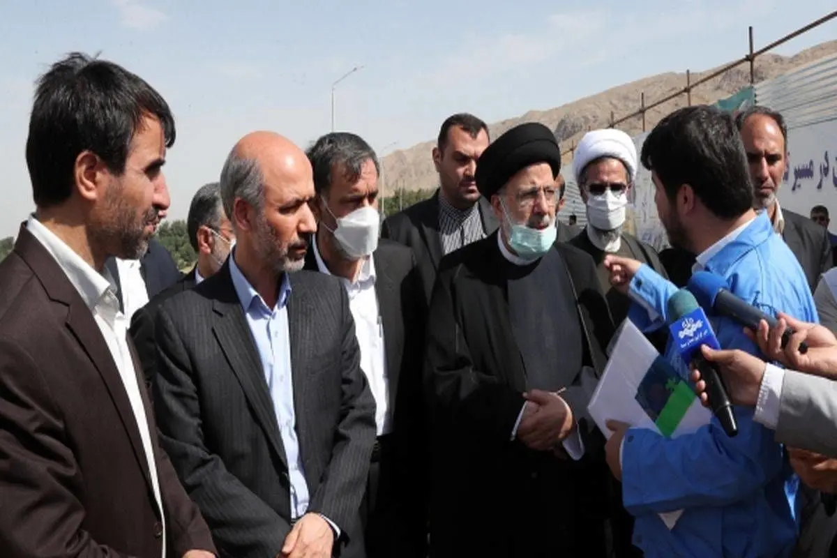 کشوری میتواند مستقل و مقاوم باشد که دستش جلوی بیگانگان دراز نباشد