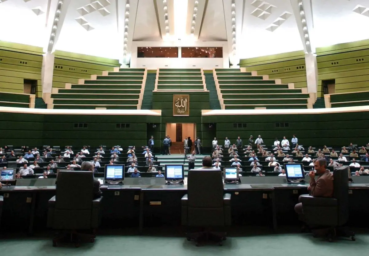 سه شنبه؛ بررسی دو فوریت لایحه ضدتورمی دولت در مجلس
