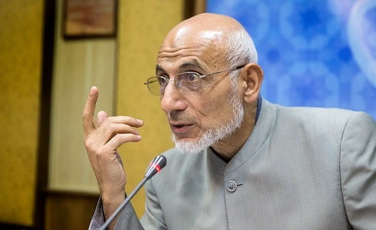 واکنش میرسلیم به پوشیدن کفش آمریکایی در مجلس