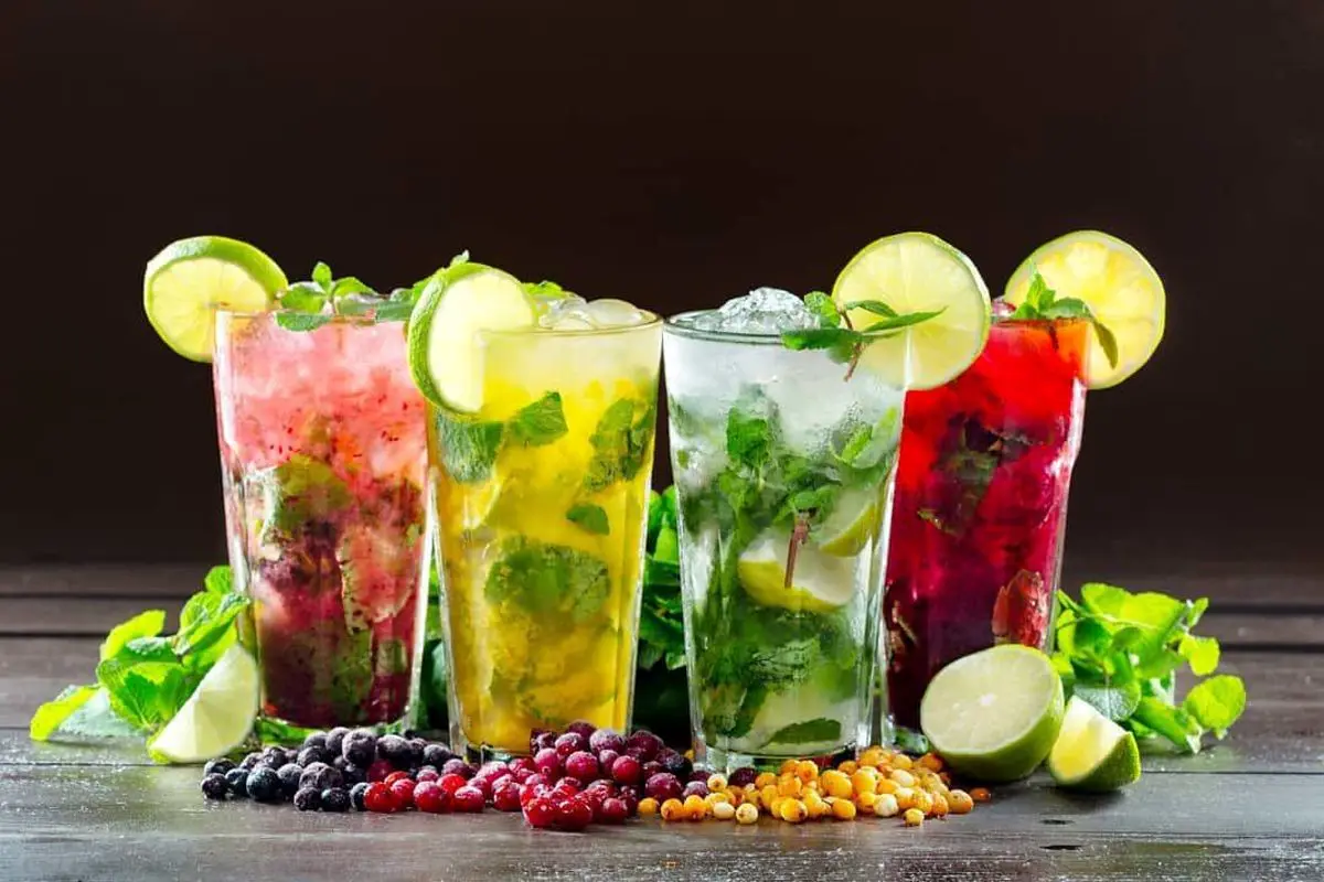 کدام نوشیدنی آب رسان بهتری برای بدن است؟