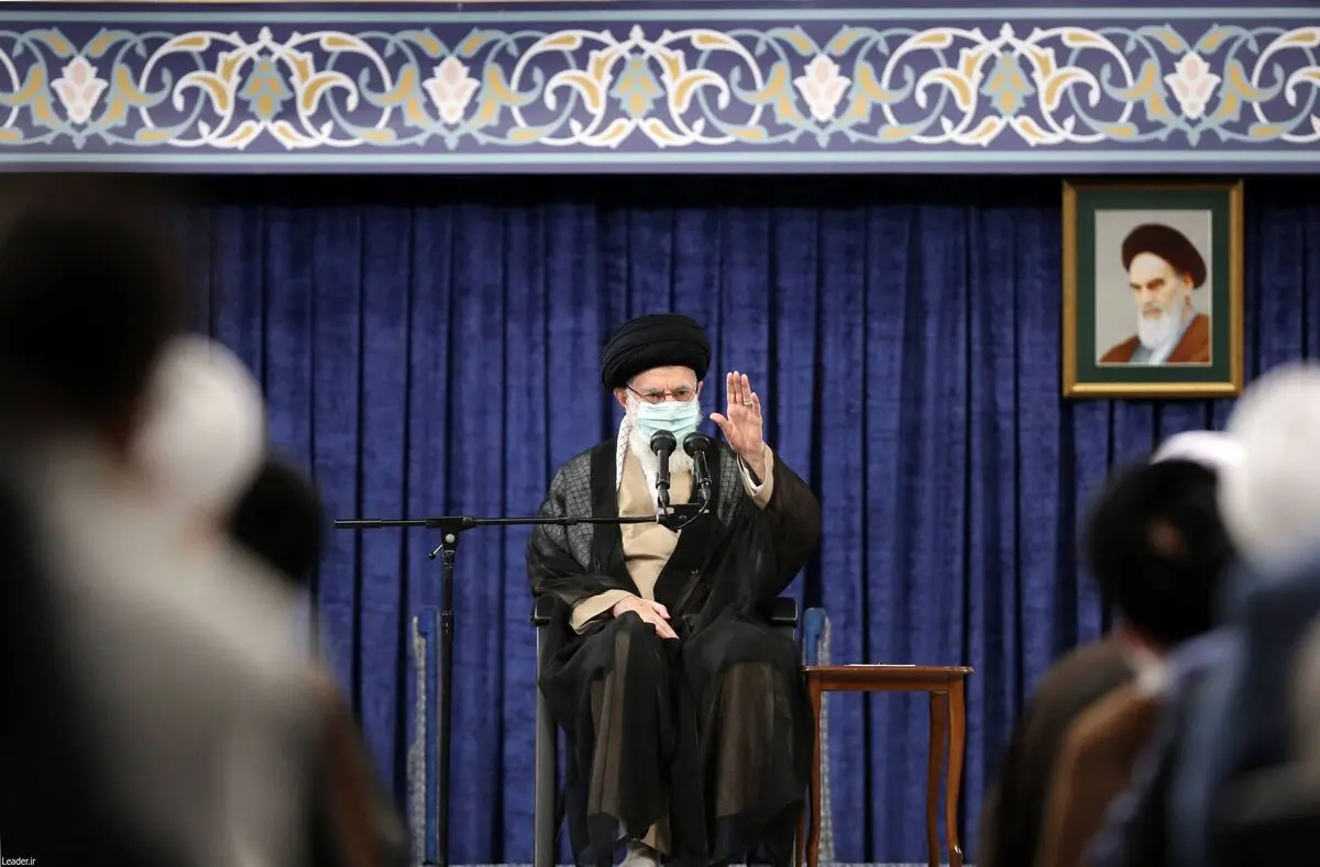 جمهوری اسلامی اژدهای هفت‌سر استکبار را عقب راند