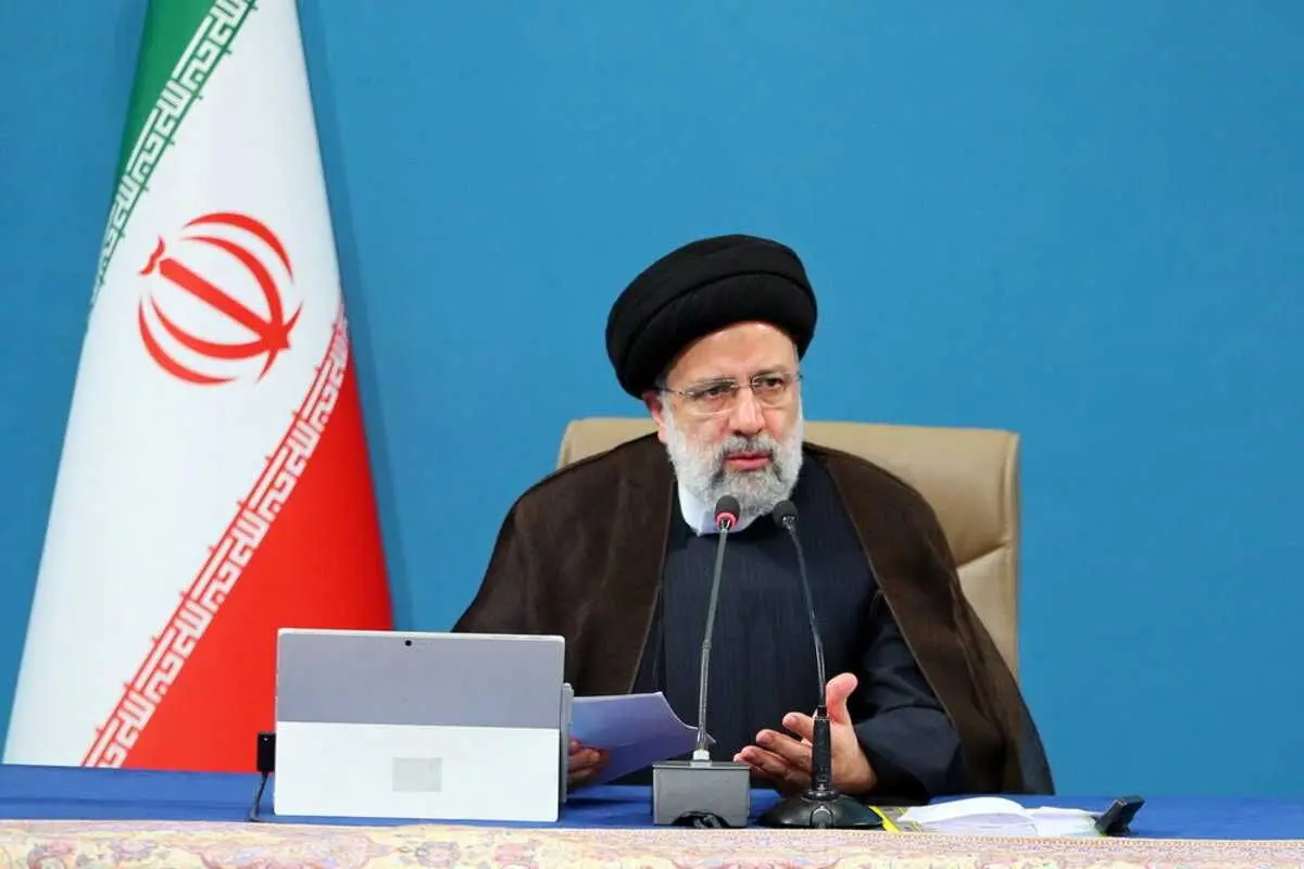 رئیس‌جمهور از سامانه‌های بانک مرکزی بازدید کرد