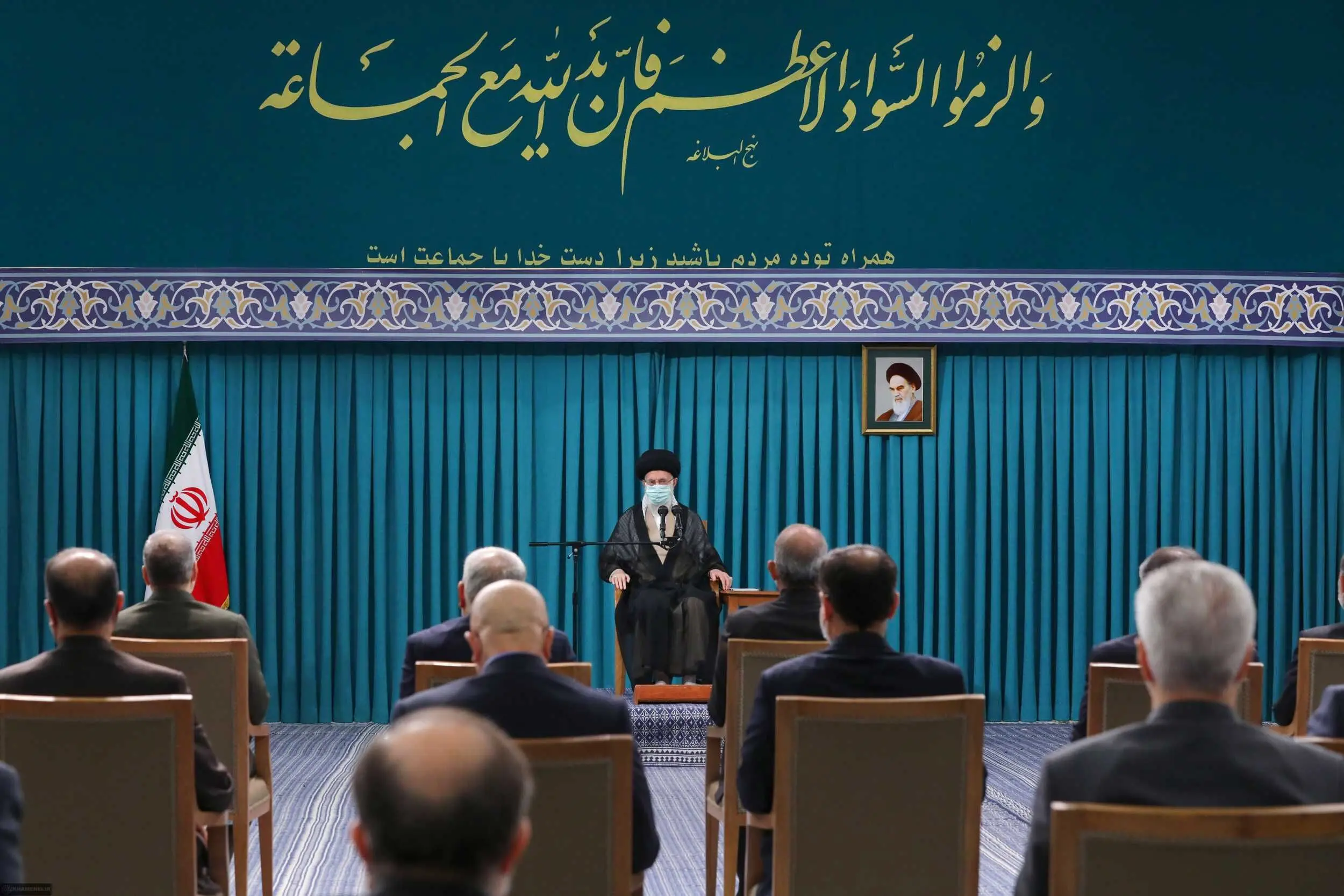دیدار رئیس‌جمهور و اعضای هیئت دولت با رهبر انقلاب
