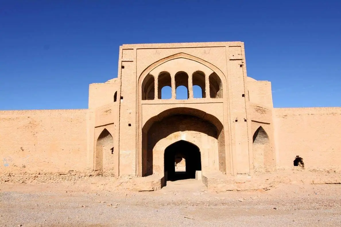 کاروانسرای شاه‌عباسی سمنان به اداره‌کل میراث‌فرهنگی استان واگذار شد