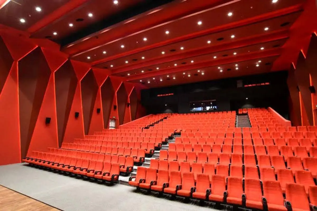 سینماها در چه روزی تعطیل هستند؟