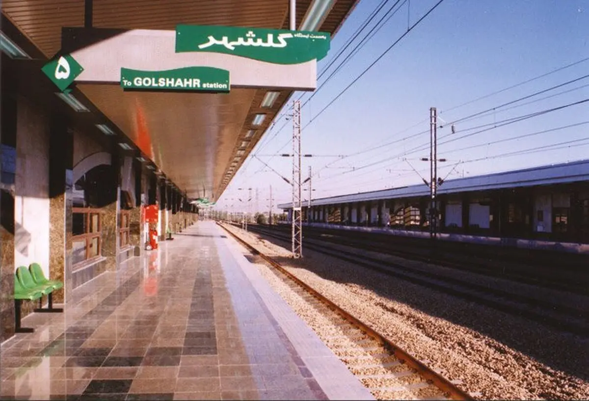 سرگردانی مسافران خط 5 مترو تهران در پل فردیس +تکمیلی