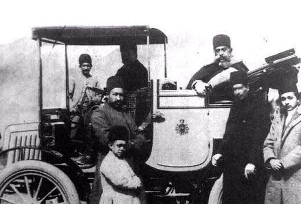 اولین خودرویی که وارد ایران شد + تصویر