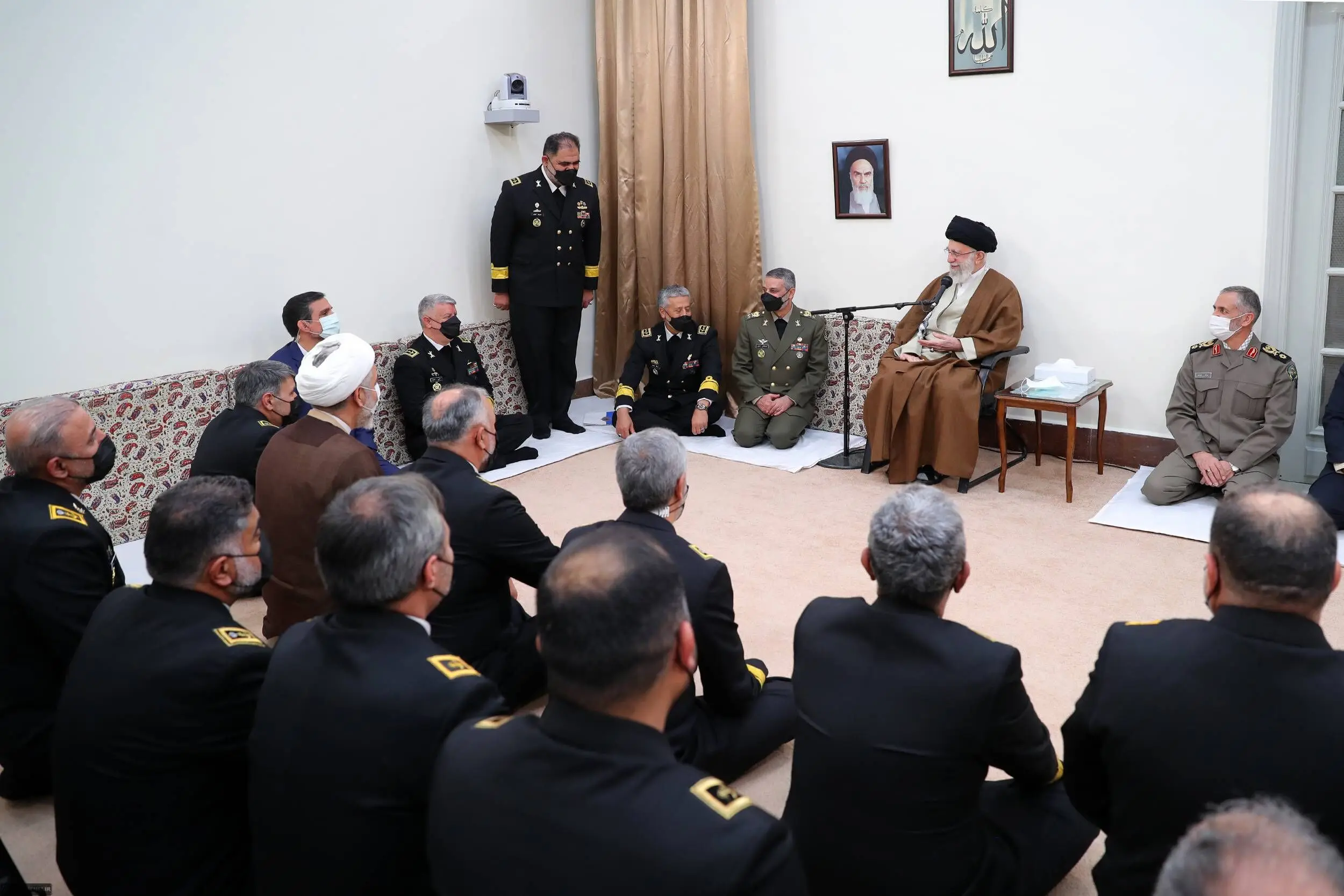 دیدار فرماندهان نیروی دریایی ارتش با فرمانده کل قوا