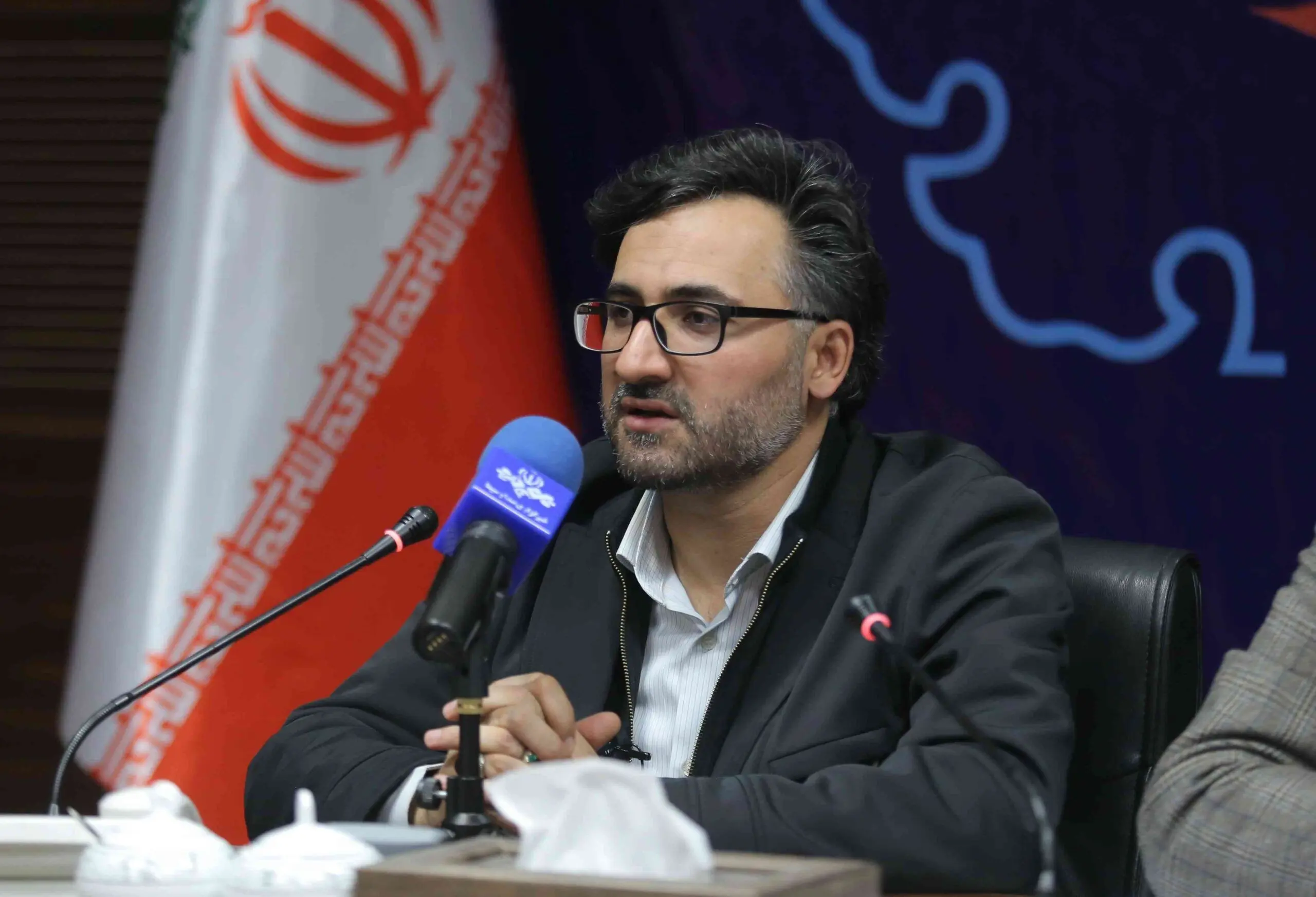 دهقانی: شبکه‌های راهبردی ساخت و تامین تجهیزات و اقلام فناور حمایت می‌شود