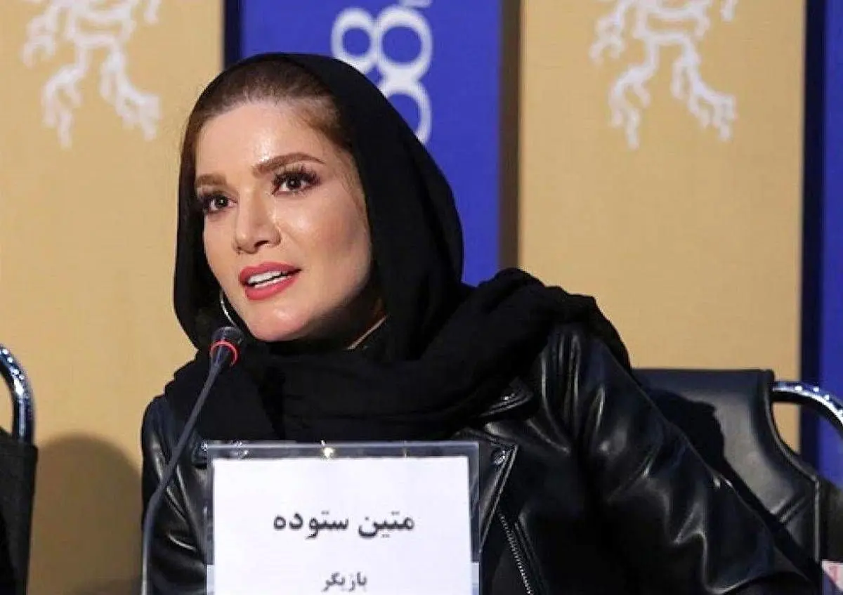 پوشش نامتعارف با لباس های خوشرنگ متین ستوده ! + تصویر
