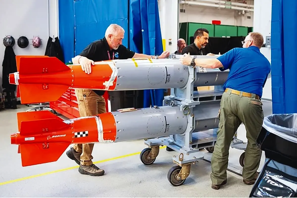 ادعای رسانه اسرائیلی: ایران بمب‌های اتمی نسل چهارم می سازد
