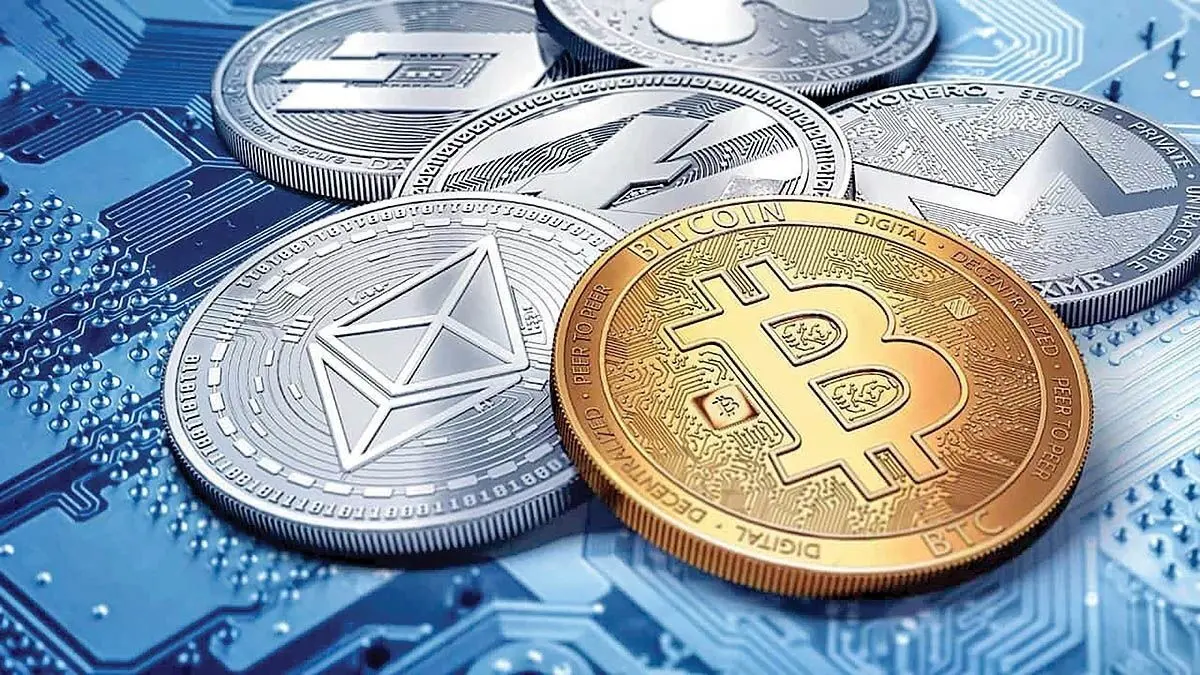 قیمت ارز‌های دیجیتال امروز پنجشنبه ۲۳ بهمن ۱۴۰۴ | بیت‌کوین و اتریوم افزایش یافتند
