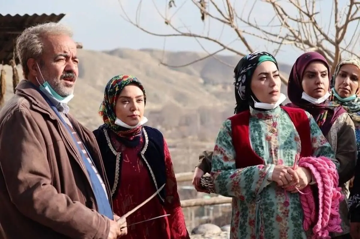 درباره بازیگران سریال نون خ اینجا بخوانید +زندگینامه و تصاویر