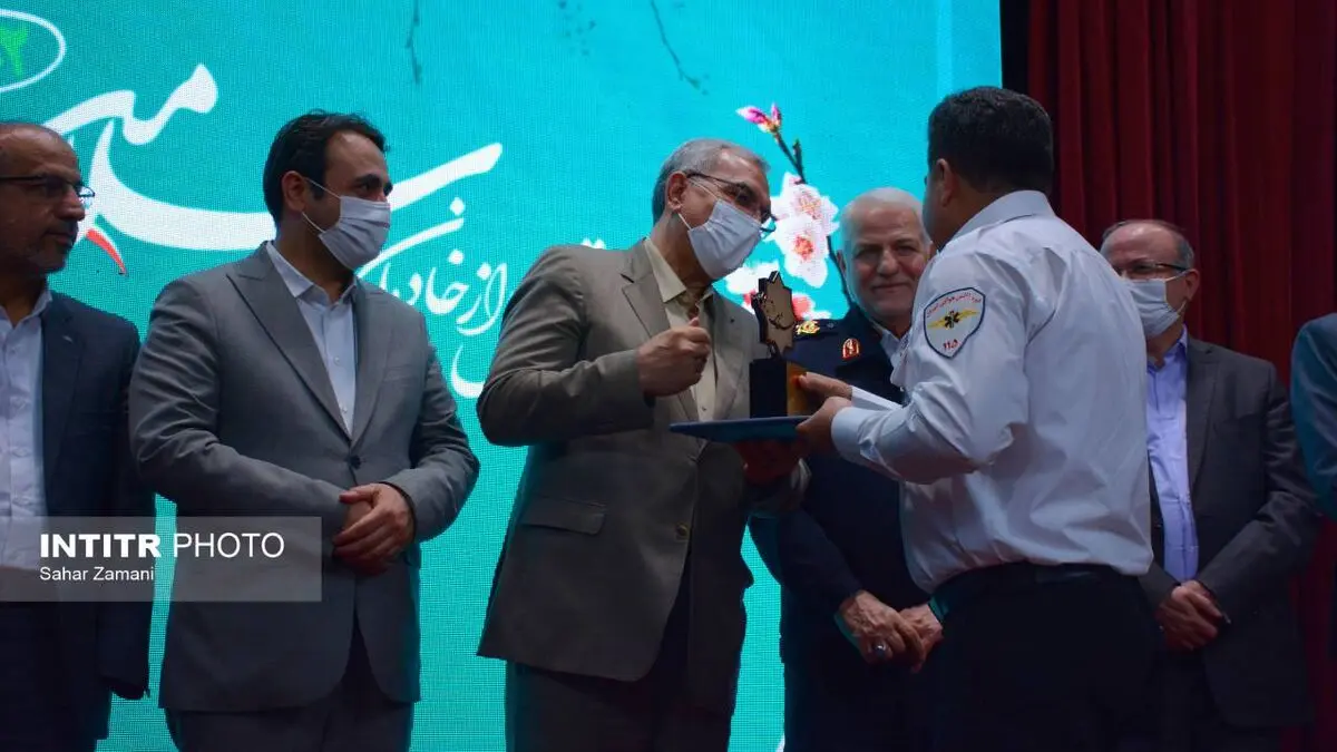 گزارش تصویری مراسم تقدیر از خادمان سلامت نوروزی