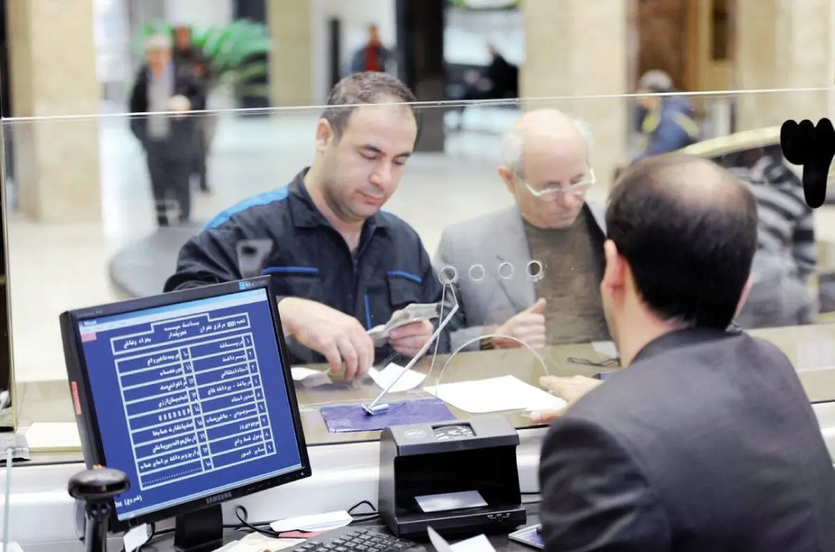 کدام بانک ها منحل می شوند؟