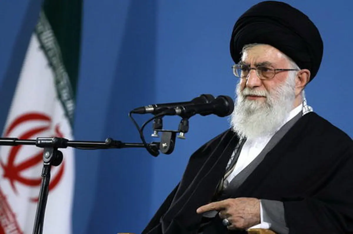 رهبر انقلاب اسلامی: این ترقه‌بازی‌ها تأثیری در اراده ملت ایران ندارد