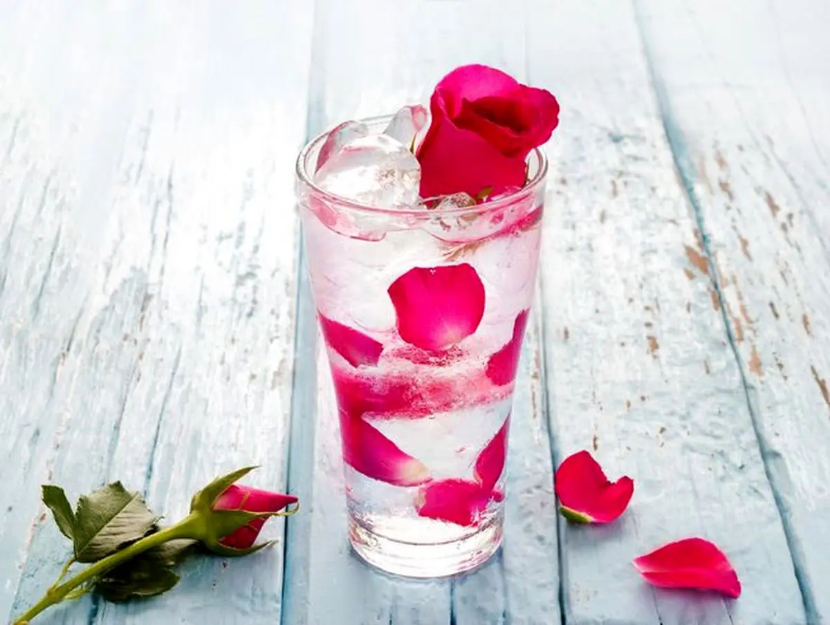 نوشیدن گلاب چه فوایدی دارد؟