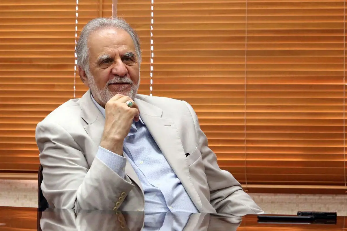 استیضاح وزیر اقتصاد تقدیم هیات رییسه شد