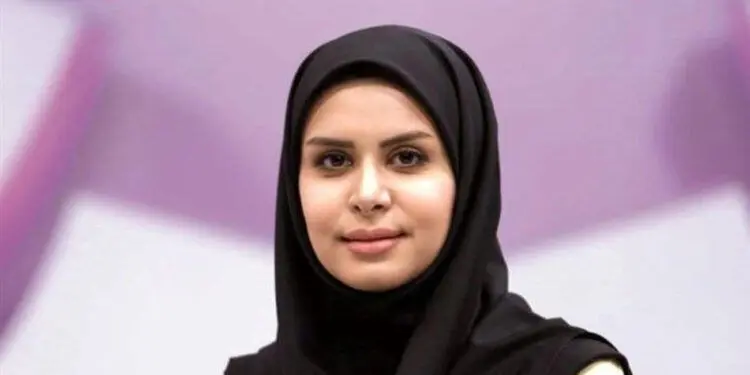 پوشش جنجالی اما جذاب نجمه جودکی بعد اخراج از صدا و سیما + ۷ عکس تغییرات چهره شدید خانم مجری!
