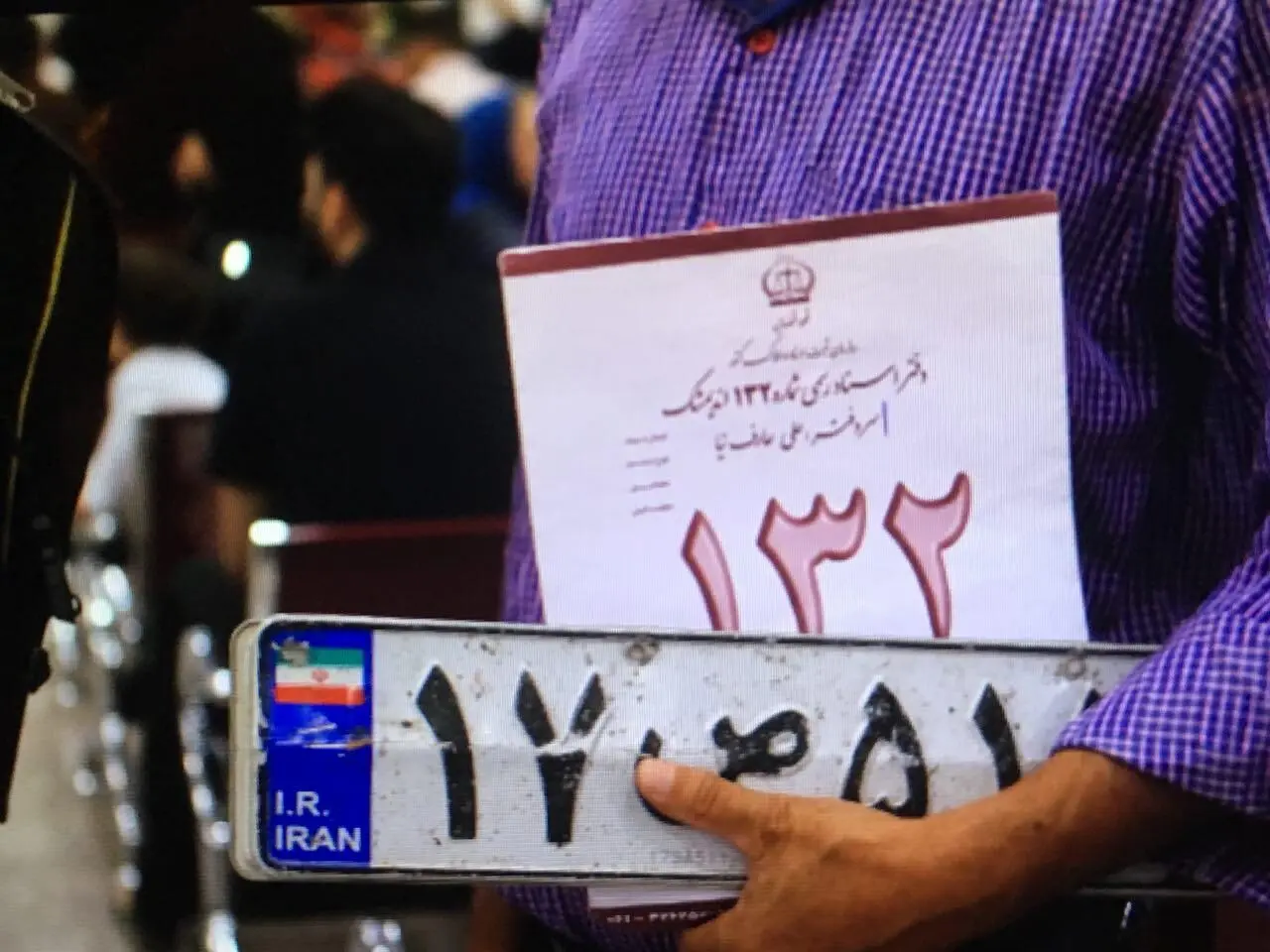 تایید قانونی به ابهامات ثبت سند خودرو توسط پلیس