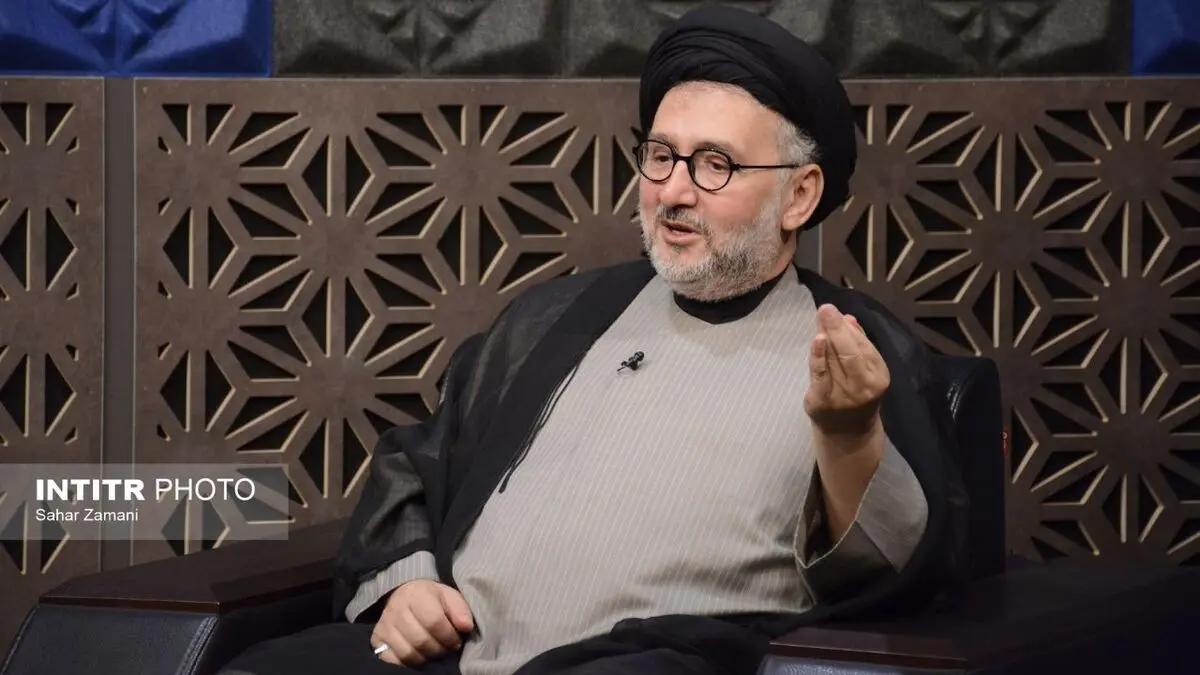 انتقاد روزنامه جوان از محمدعلی ابطحی: کروبی و موسوی دغدغه مردم نیستند