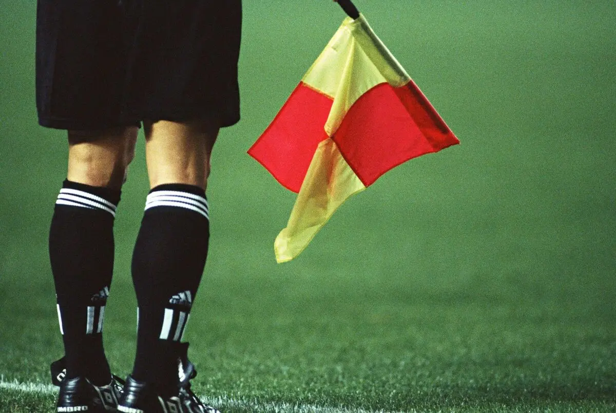 نظر 9 کارشناس داوری درباره 2 پنالتی مشکوک در دیدار استقلال - سپاهان + عکس