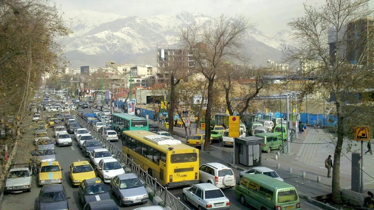 رئیس راهور تهران بزرگ خبر داد:پیش‌بینی افزایش 30 درصدی حجم ترافیک