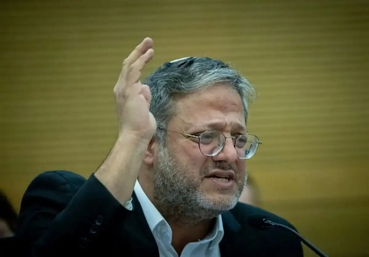 طعنه بن گویر به گزارش‌ها درباره انفجارهای اصفهان: مسخره است