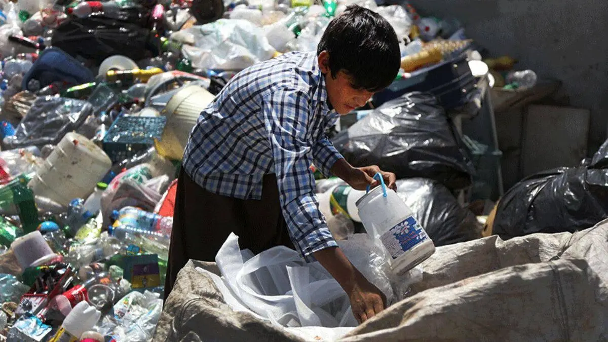 در نظر گرفتن حقوق ۱۵ میلیون تومانی برای زباله گرد‌ها؟