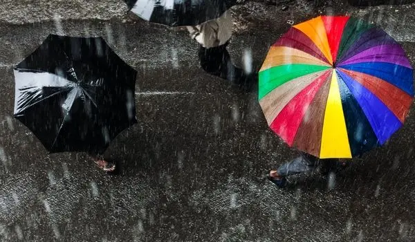 هشدار هواشناسی به رانندگان: جاده‌ های ۱۱ استان بارانی است