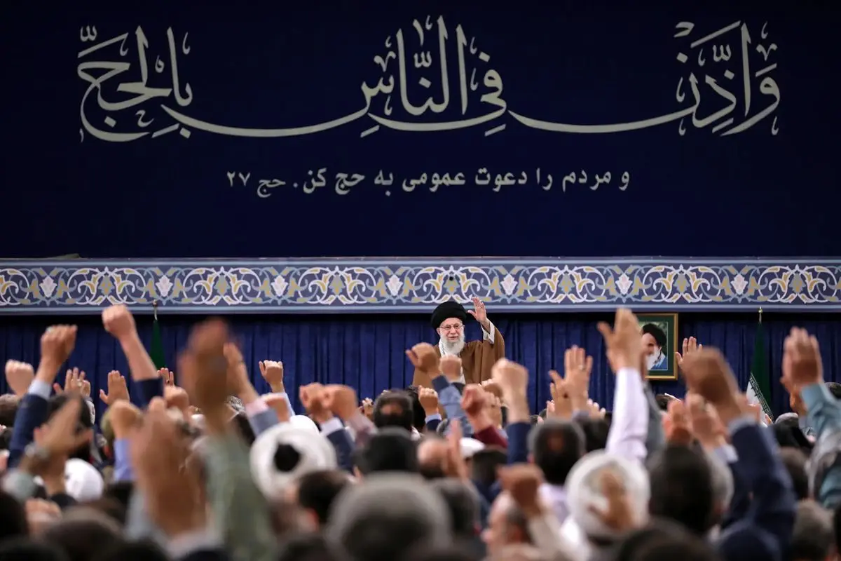 دیدار کارگزاران حج با رهبر انقلاب