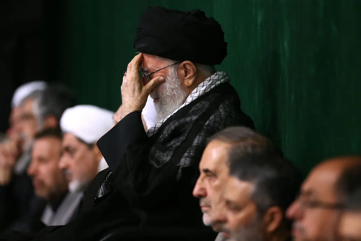 مراسم عزاداری شب تاسوعای حسینی(ع) با حضور رهبر معظم انقلاب برگزار شد