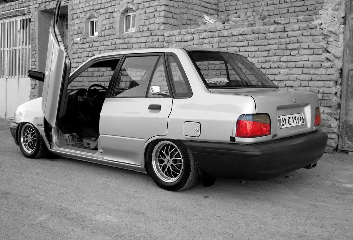 فرمانده انتظامی فارس: پراید ارابه مرگ است