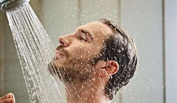 حمام آب گرم می‌تواند به کاهش فشار خون کمک کند