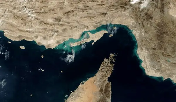 این کشور از پرداخت عوارض عبور از تنگه هرمز مستثنی است