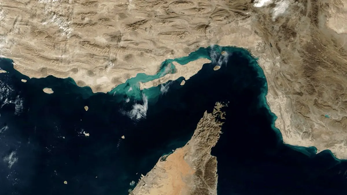 این کشور از پرداخت عوارض عبور از تنگه هرمز مستثنی است