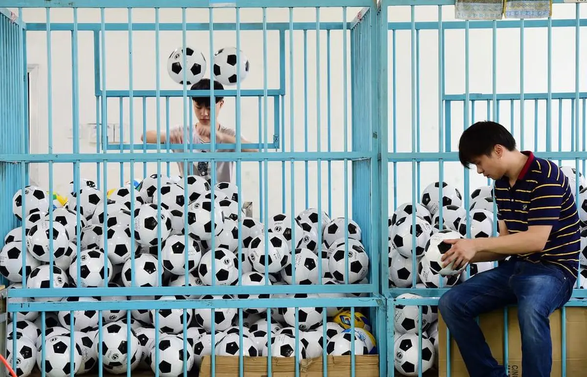 کارخانه تولید لوازم ورزشی در چین + تصویر | رسانه خبری اینتیتر